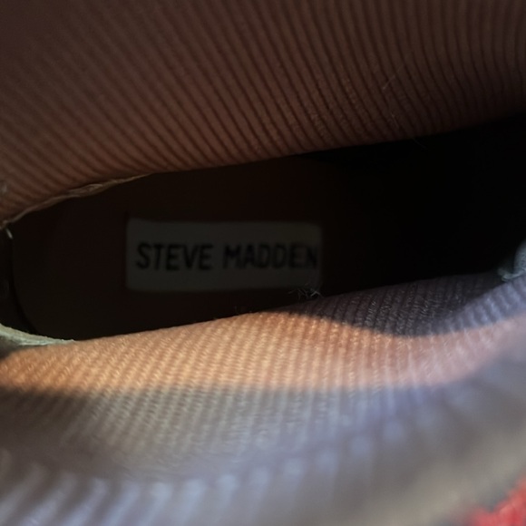 Steve Madden Nude Faux Suede Boots - 6.5 - Picture 6 of 8